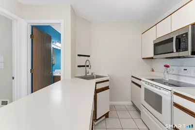 816 Hartford Road #A, Manchester, CT 06040 - Photo 5