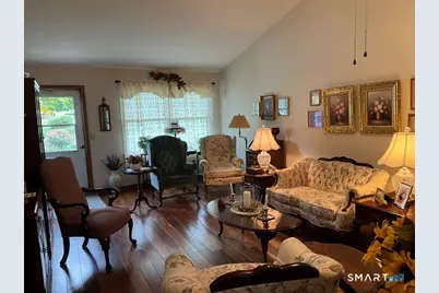 102 North Maple Street #4C, Enfield, CT 06082 - Photo 5