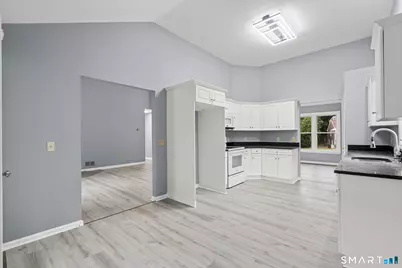 63 Oakcrest Circle, Waterbury, CT 06708 - Photo 15
