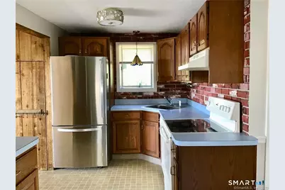 8 Arcadia Road, East Lyme, CT 06357 - Photo 3