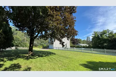9 Anthony Place, Trumbull, CT 06611 - Photo 23