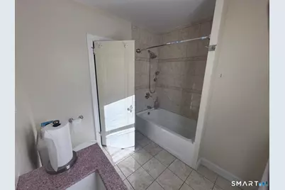 15-17 Fuller Avenue, East Hartford, CT 06108 - Photo 13
