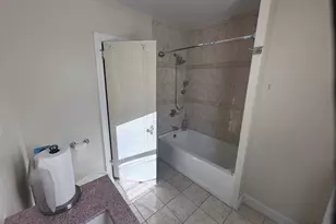 15-17 Fuller Ave, East Hartford, CT 06108 - Photo 13