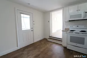374 Main St, East Lyme, CT 06357 - Photo 9