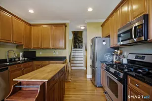 35 Maura Ln, Danbury, CT 06810 - Photo 11