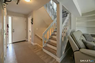 14 Currier Ct, Cheshire, CT 06410 - Photo 3
