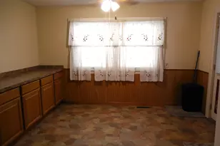 70 Wooster Ave, Waterbury, CT 06708 - Photo 5