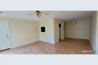 375 Glendale Avenue #D11, Bridgeport, CT 06606 - Photo 5