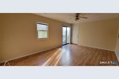 375 Glendale Avenue #D11, Bridgeport, CT 06606 - Photo 3