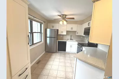 92 Metacomet Drive, Meriden, CT 06450 - Photo 3