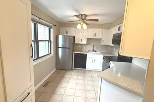 92 Metacomet Dr, Meriden, CT 06450 - Photo 3