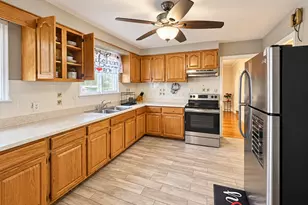 263 Blue Hills Ave, Hartford, CT 06112 - Photo 5