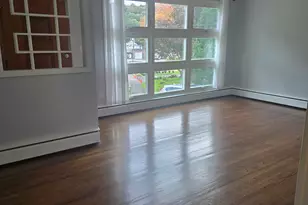 33 Wagon Wheel Ct, Watertown, CT 06779 - Photo 3