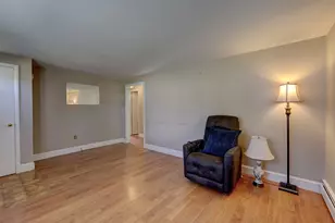 33 Dailey Cir, Vernon, CT 06066 - Photo 5