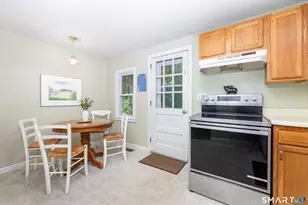 37 Sassacus Rd, Avon, CT 06001 - Photo 5