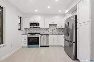 18 Sycamore Ln, Avon, CT 06001 - Photo 7