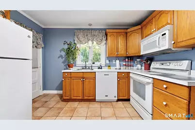 77 Jones Hill Road, West Haven, CT 06516 - Photo 11