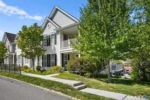 25 Warrington Round, Danbury, CT 06810 - Photo 37