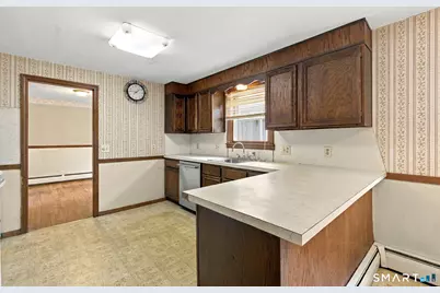 51 Huckleberry Lane, Manchester, CT 06040 - Photo 5