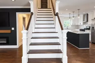 691 Stratford Rd, Stratford, CT 06615 - Photo 5