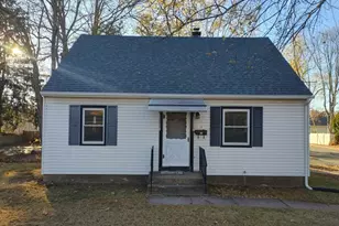 54 Greenwood Dr, Manchester, CT 06042 - Photo 1