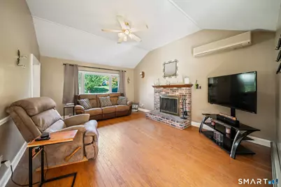 18 Carriage Drive, Seymour, CT 06483 - Photo 11