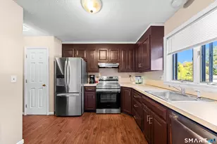 54 Candlewood Dr, Enfield, CT 06082 - Photo 3