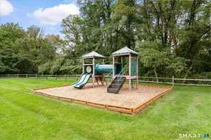 506 Larson Dr, Danbury, CT 06810 - Photo 27
