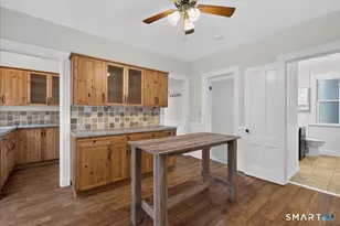28 Edwards St, New Haven, CT 06511 - Photo 9