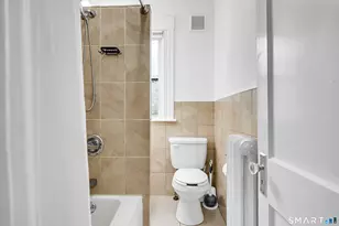 113 Bunker Hill Ave, Waterbury, CT 06708 - Photo 19