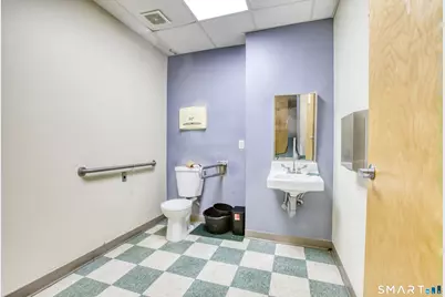 1229 Albany Avenue #404, Hartford, CT 06112 - Photo 15
