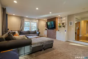 23 Oakwood Dr, Ledyard, CT 06335 - Photo 9