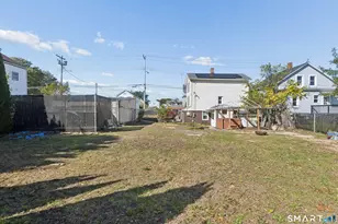 35 Edwards St, Hamden, CT 06517 - Photo 25