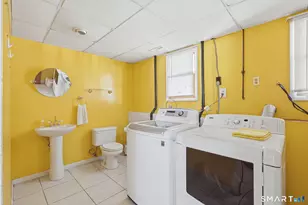 7 Chatham Dr, Meriden, CT 06451 - Photo 27