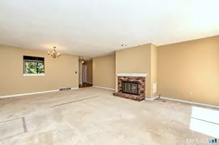532 Narraganset Ln, Stratford, CT 06614 - Photo 17