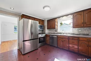 37 Clover St, Windsor, CT 06095 - Photo 15