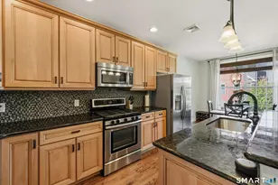 71 Warrington Round, Danbury, CT 06810 - Photo 17