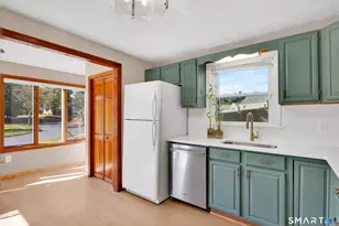 3 Dwight Rd, West Hartford, CT 06110 - Photo 7