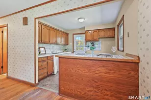 73 Hartl Dr, Vernon, CT 06066 - Photo 5