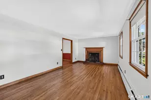 23 Colgate Ln, East Hartford, CT 06108 - Photo 3