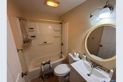 33 Hilton Drive, East Hartford, CT 06118 - Photo 9