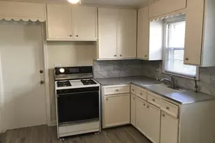 720 Knapps Hwy, Fairfield, CT 06825 - Photo 7