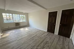 201 Bretton St, Bridgeport, CT 06606 - Photo 11