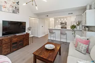 2 Homestead Ln, Greenwich, CT 06831 - Photo 3