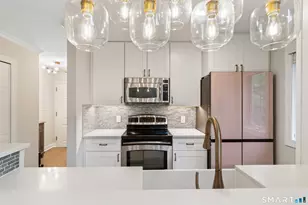 2 Homestead Ln, Greenwich, CT 06831 - Photo 5