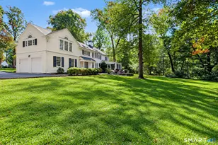 72 Old Barn Rd, Fairfield, CT 06824 - Photo 3