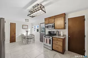 40 Pine St, Stratford, CT 06615 - Photo 11