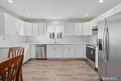 48 Cider Mill Lane, Trumbull, CT 06611 - Photo 5