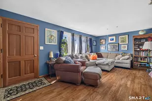 27 Manila Ave, Woodbridge, CT 06525 - Photo 25