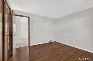 27 Manila Ave, Woodbridge, CT 06525 - Photo 23